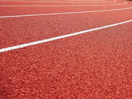 如何预防塑胶跑道出现开裂现象